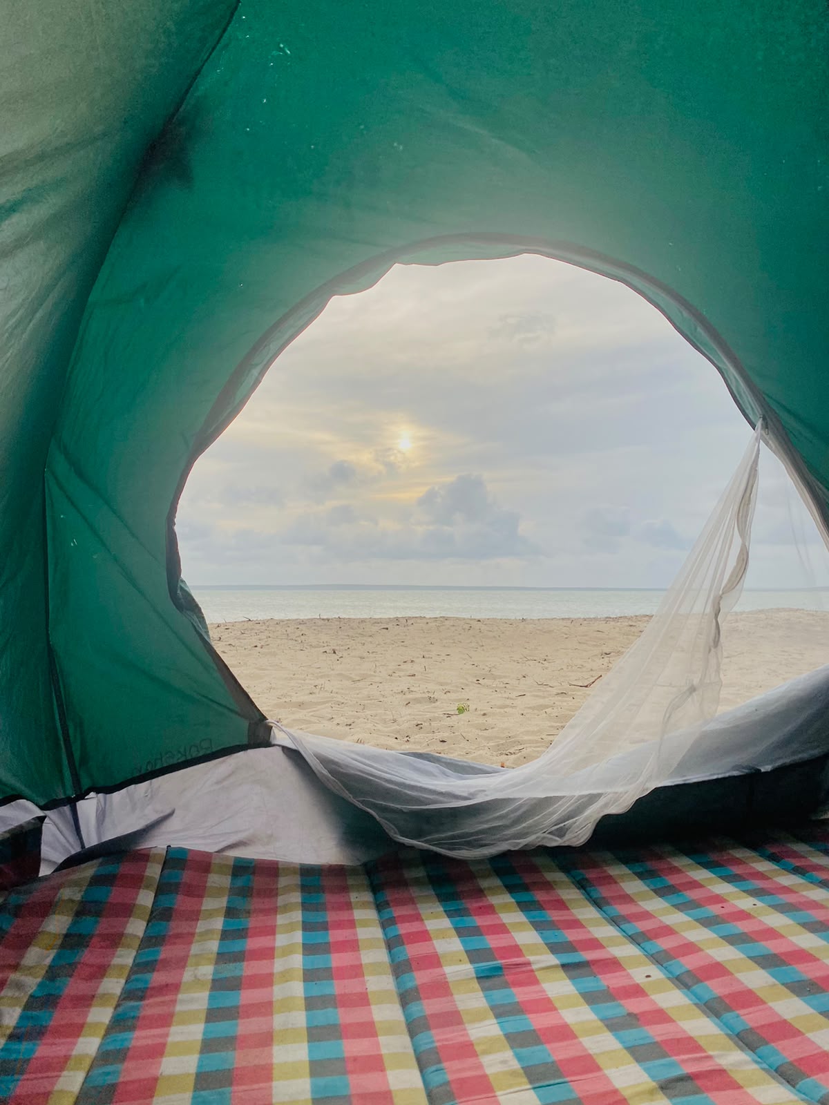 Riders around the bonfire at the beach camp – kitesurfing in Kalpitiya, Sri Lanka (photo 13)